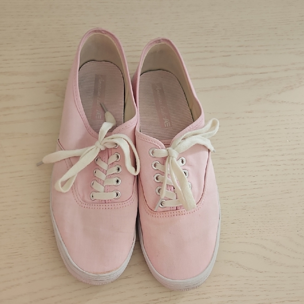 American Eagle Light Pink Flat Sneakers